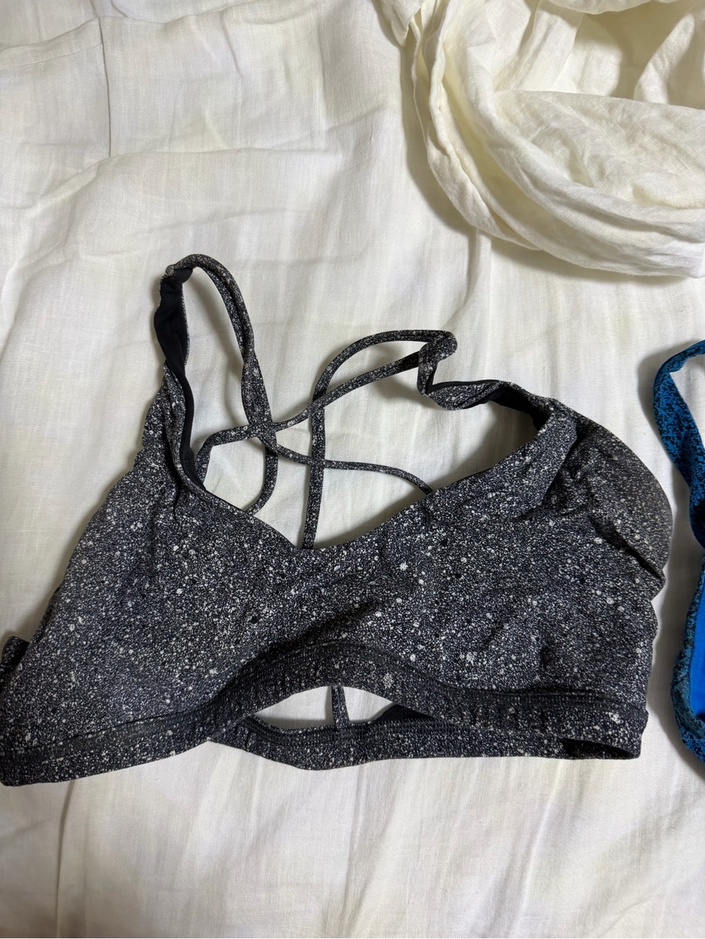 Lululemon sport bra Women's Black Speckled Strappy Bralette size 10